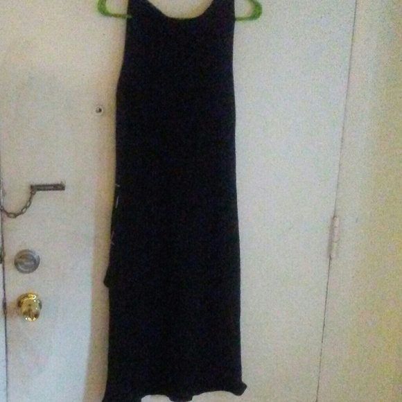 Dress - Picture 3 of 4